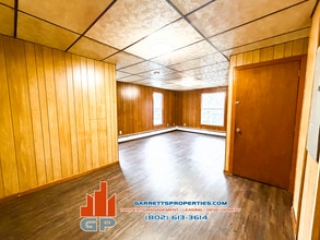 36 Circle St, Unit 36 Circle Street UNIT 2 in Barre, VT - Building Photo - Building Photo