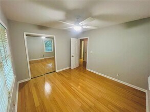 2185 Medfield Trail NE in Atlanta, GA - Building Photo - Building Photo