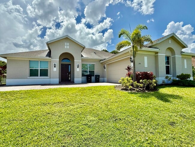 property at 293 SW Ridgecrest Dr