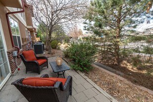 15201 E Batavia Pl in Aurora, CO - Building Photo