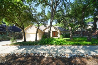 2834 Bent Tree Dr in Schertz, TX - Foto de edificio - Building Photo