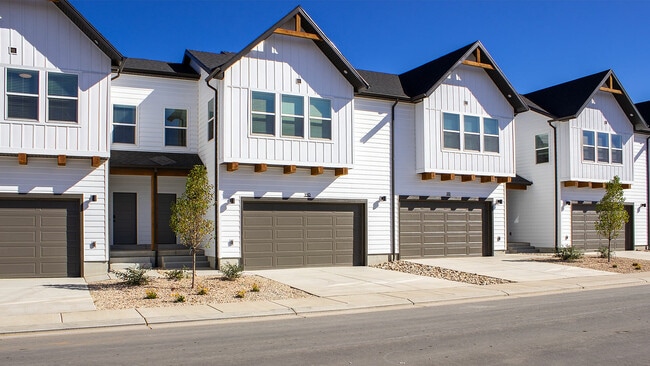 Railrunner Townhomes