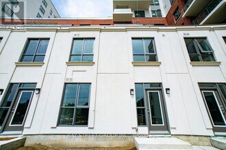 22 E Haven Dr in Toronto, ON - Building Photo - Building Photo
