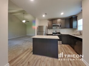 189 Banjo Trl in Newark, TX - Building Photo - Building Photo
