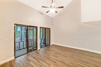 4307 SW 70th Ter in Gainesville, FL - Building Photo - Building Photo