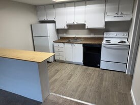 Longwood in Lexington, KY - Building Photo