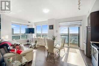 3600 Hwy 7 W in Vaughan, ON - Building Photo - Building Photo