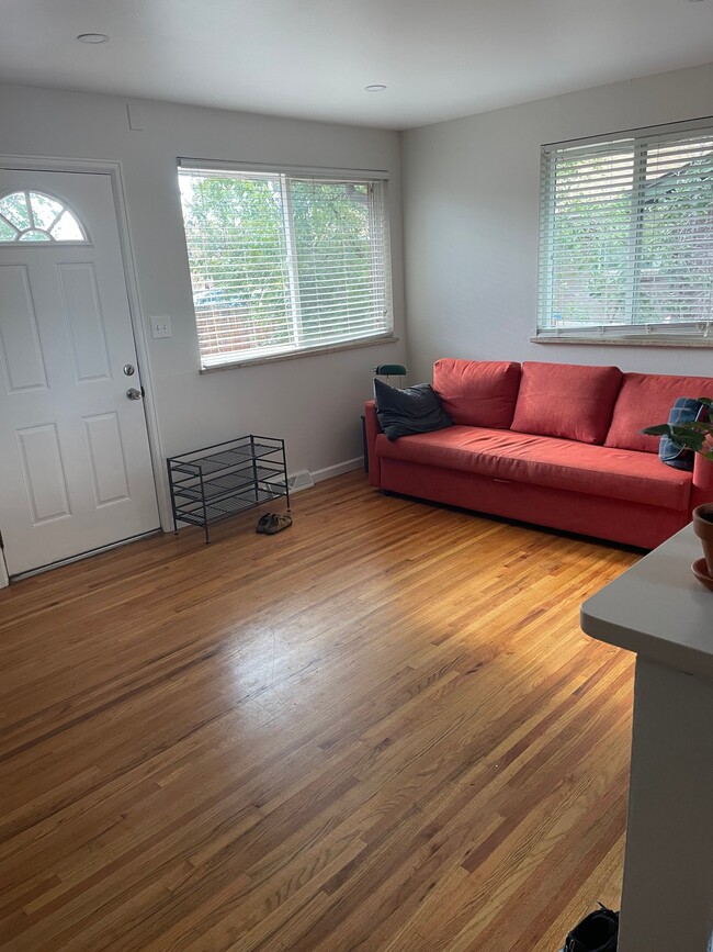 property at 1028 N Raleigh St
