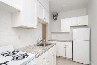 21 Worthington St, Unit 1 in Boston, MA - Building Photo - Building Photo