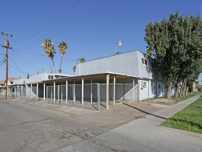 1397 San Bruno Ave in Fresno, CA - Building Photo - Building Photo