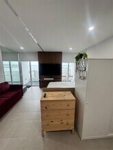 555 NE 15th St, Unit 512 in Miami, FL - Building Photo - Building Photo