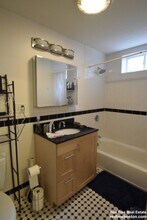 19 Saint Lukes Rd, Unit 1 in Boston, MA - Foto de edificio - Building Photo