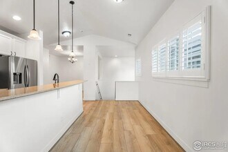 5020 Cinquefoil Ln in Fort Collins, CO - Foto de edificio - Building Photo