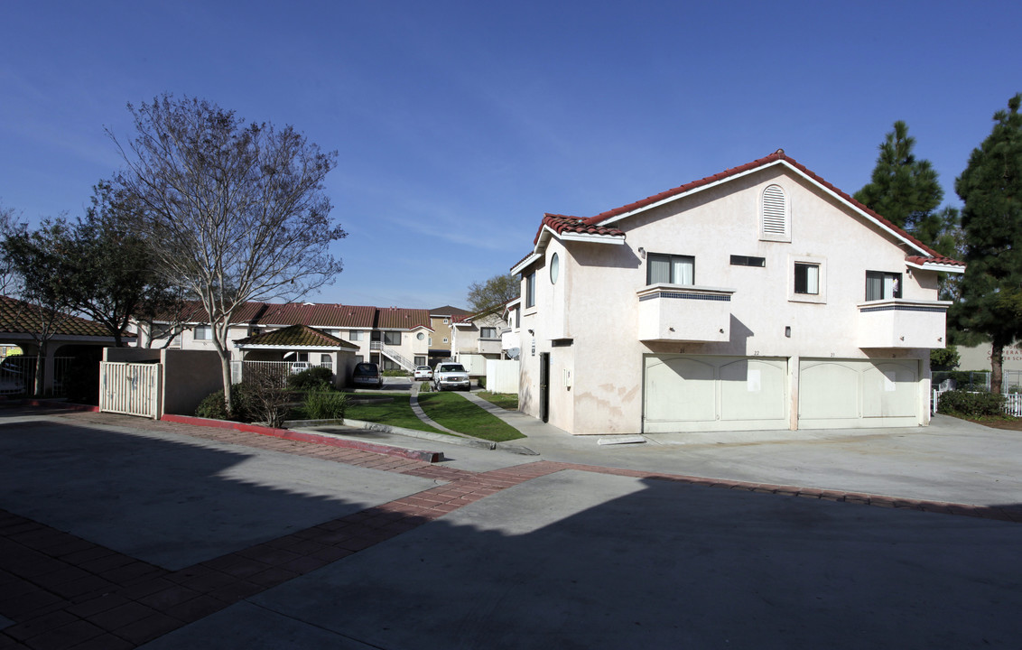 7105-20 Eastman Street in San Diego, CA - Building Photo