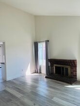 10823 Mountain View Ave in Loma Linda, CA - Building Photo - Building Photo
