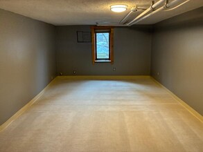 34 S Bodin St in Hinsdale, IL - Foto de edificio - Building Photo