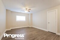 715 Remington Heights Dr photo'