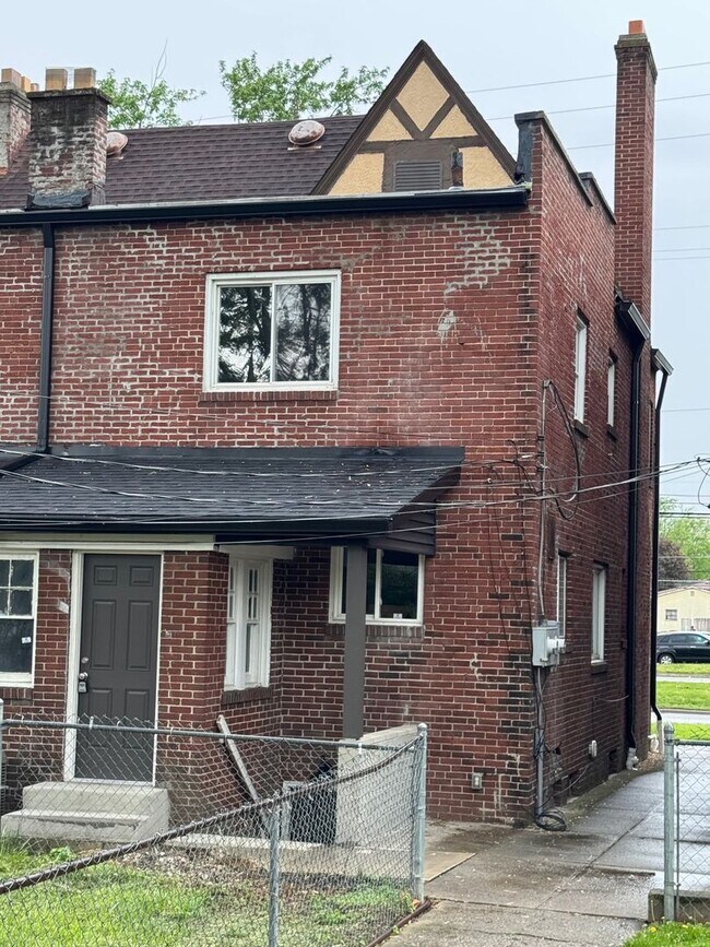 3002-3004-3004 Cleveland Ave in Columbus, OH - Building Photo - Building Photo
