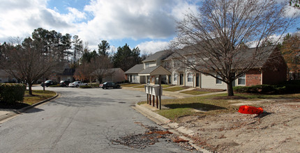 Greenwood in Clayton, NC - Foto de edificio - Building Photo