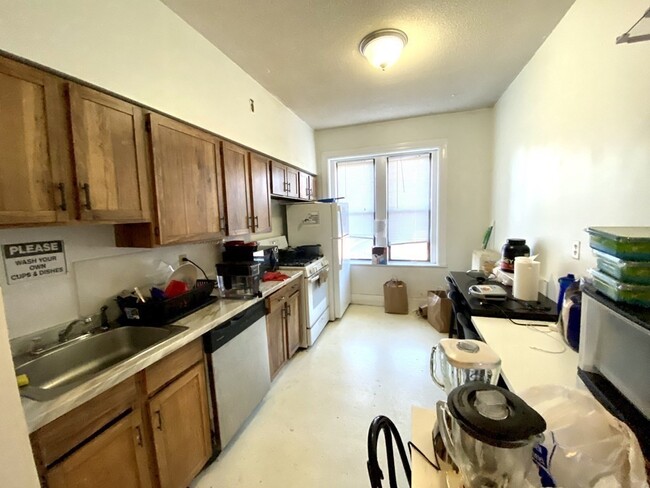 18 Glenville Ave, Unit 3 in Boston, MA - Building Photo - Building Photo