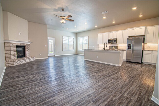 2714 Southwest St in Midland, TX - Building Photo - Building Photo