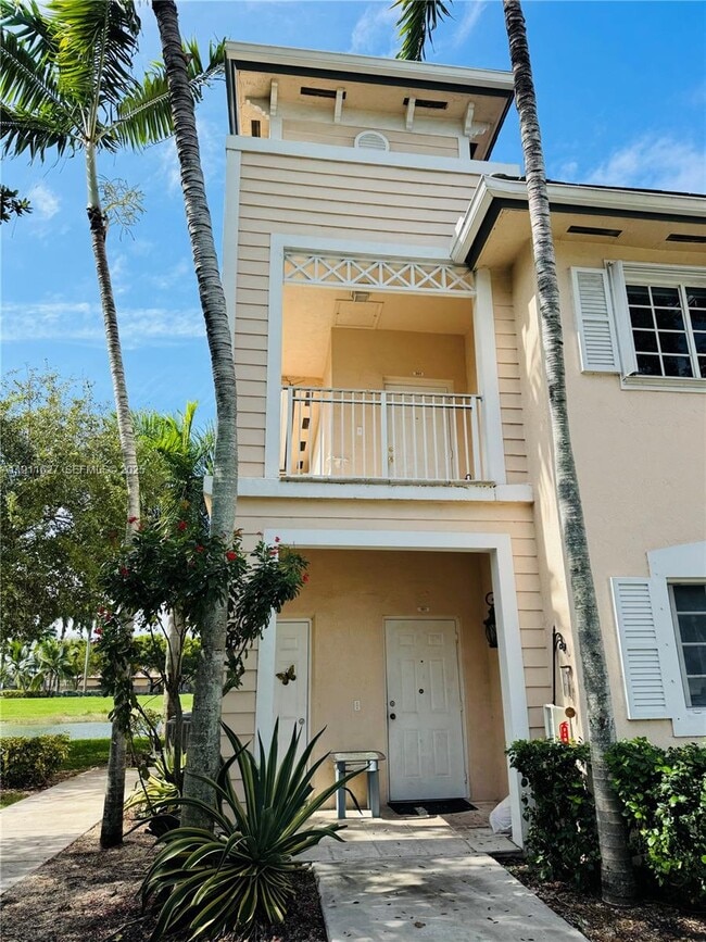 364 NE 25th Pl in Homestead, FL - Building Photo - Building Photo