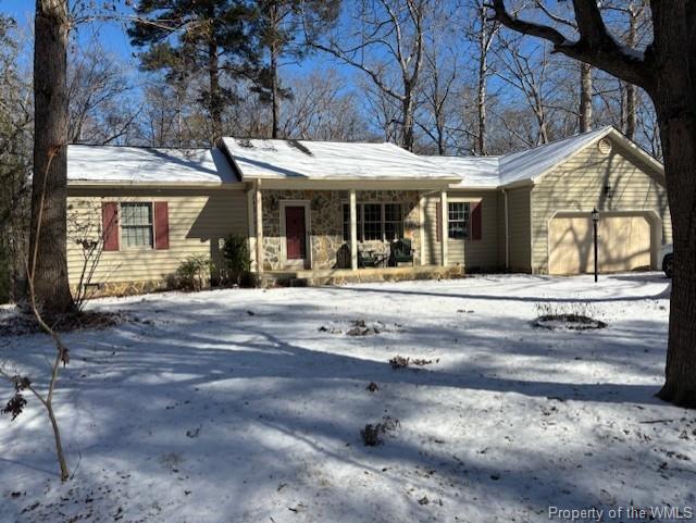 102 Loxley Ln in Williamsburg, VA - Building Photo