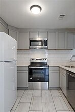 8545 Midpark Rd in Dallas, TX - Foto de edificio - Building Photo