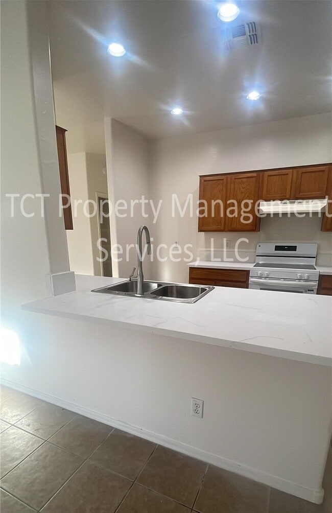 9262 W Sheridan St in Phoenix, AZ - Building Photo - Building Photo