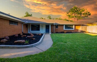 3225 Elmwood Ave in Oklahoma City, OK - Building Photo - Building Photo
