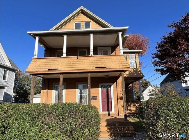 property at 34 York St