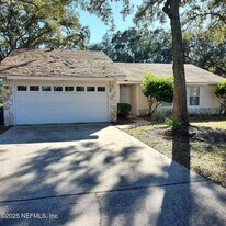 2210 Captain Kidd Dr in Fernandina Beach, FL - Building Photo