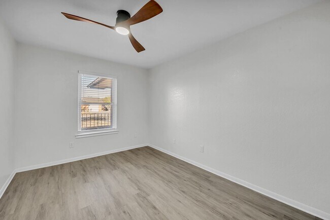 1710 Sunset St in Killeen, TX - Building Photo - Building Photo