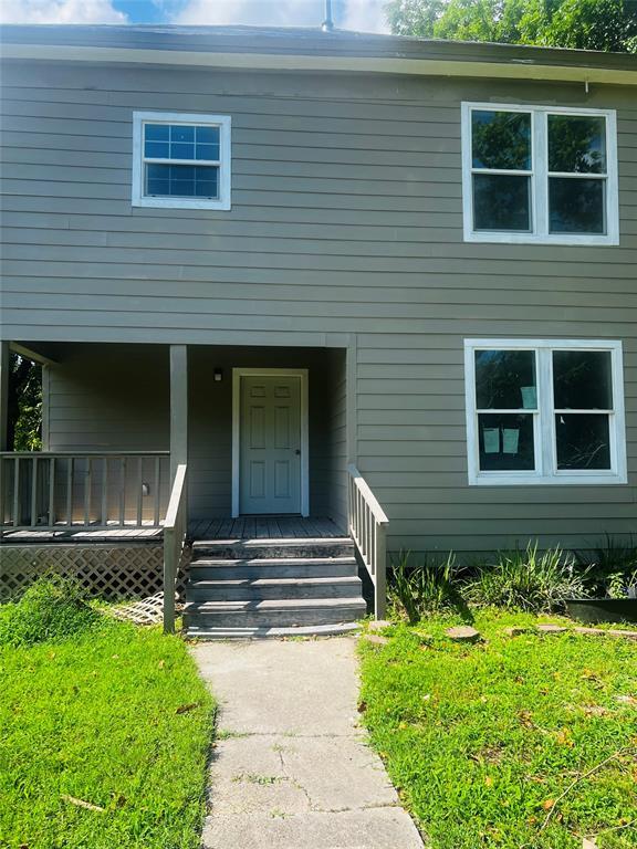 property at 332 7th Ave N