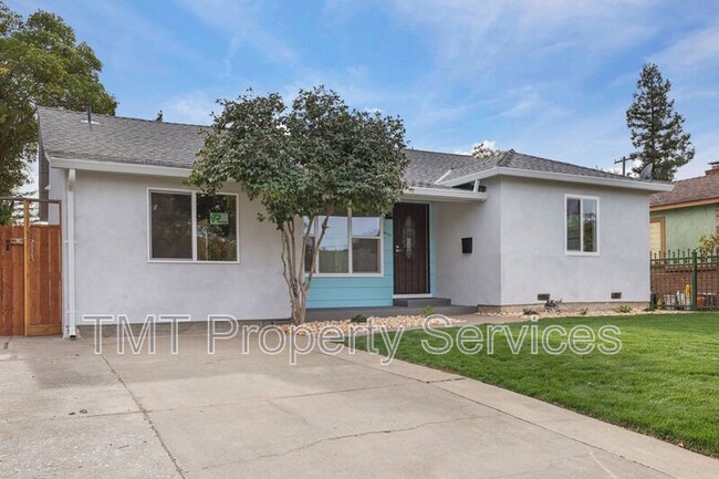 4630 Lemon Hill Ave in Sacramento, CA - Building Photo - Building Photo