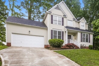 9004 Mapledale Ct in Cornelius, NC - Building Photo - Building Photo