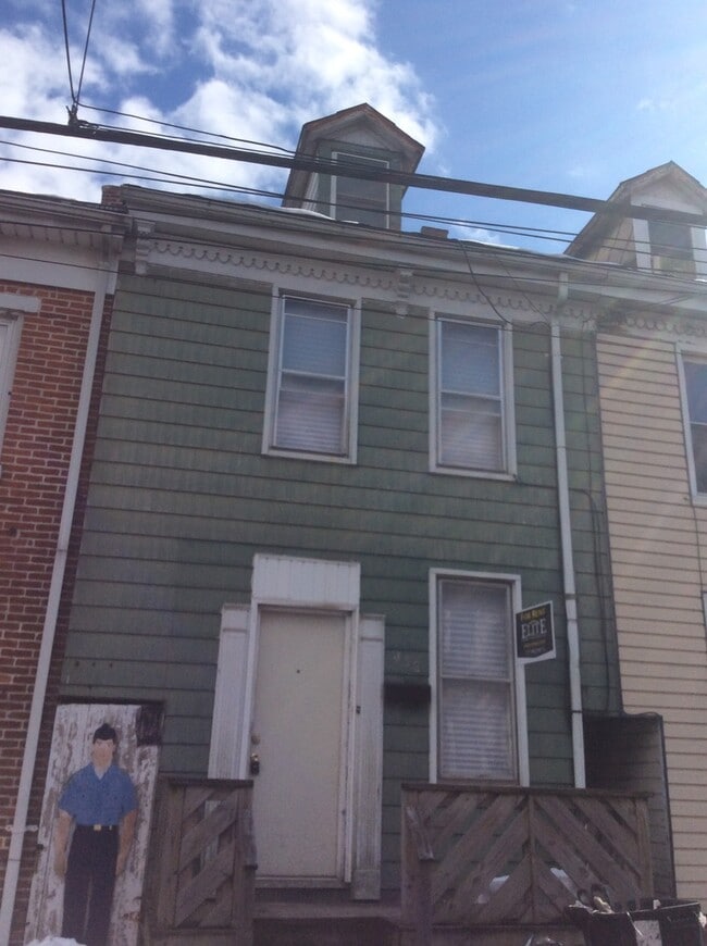 property at 432 W College Ave