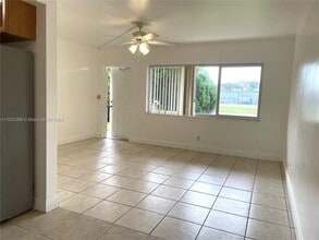 2121 NE 40th Ct in Lighthouse Point, FL - Building Photo - Building Photo