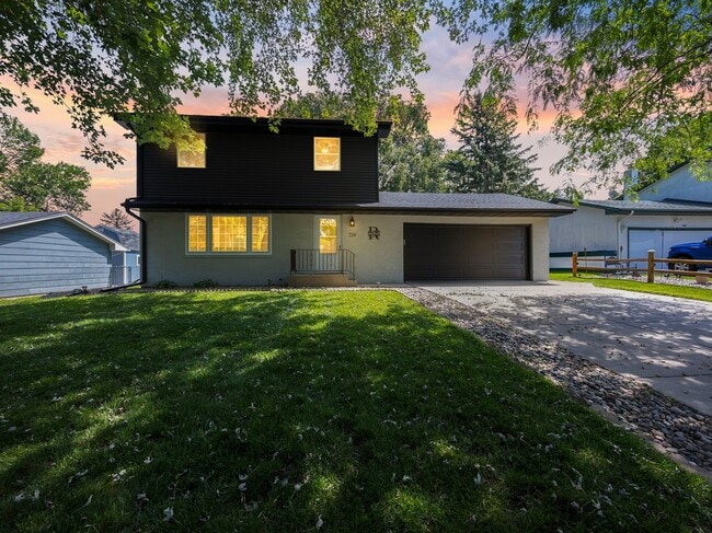 property at 724 2nd Ave S