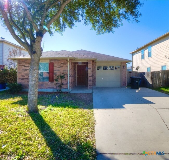 656 Cherokee Blvd in New Braunfels, TX - Building Photo - Building Photo