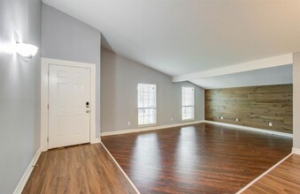 5507 Windsor Forest Dr in Houston, TX - Building Photo - Building Photo