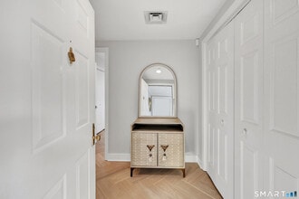 43 Harbor Dr in Stamford, CT - Building Photo - Building Photo