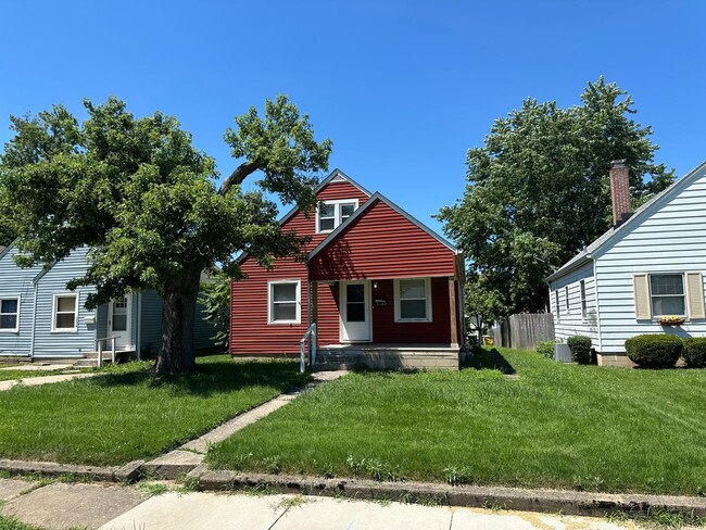 property at 338 N 16th Ave