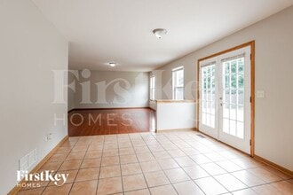 7010 Paradise Cir in Plainfield, IL - Building Photo - Building Photo