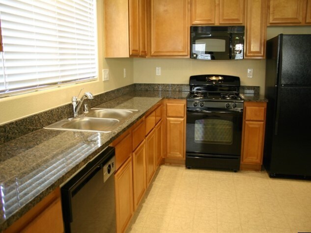 8318 Brilliant Ruby Ct in Las Vegas, NV - Foto de edificio - Building Photo