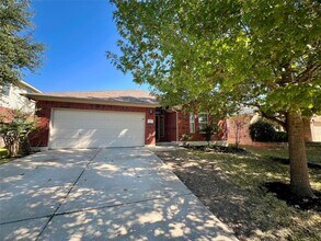 4511 Western Lake Dr in Round Rock, TX - Building Photo - Building Photo
