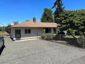 34607 Seavey Way in Eugene, OR - Building Photo
