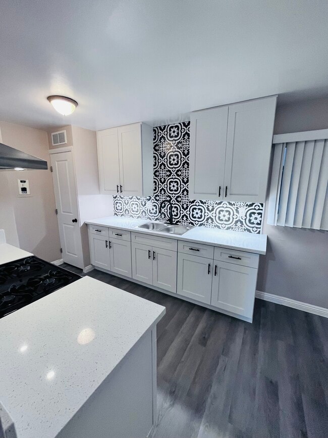 385 Vernon Dr, Unit #A