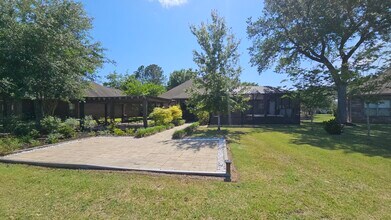 92 Mozart Ln in Freeport, FL - Building Photo - Building Photo