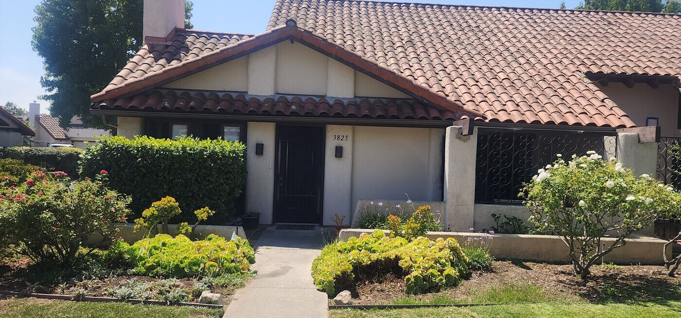 3825 Mariana Way in Santa Barbara, CA - Building Photo